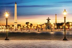 Tiang Lampu Taman